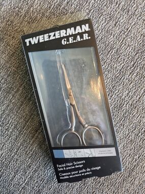 Tweezerman Men  G.E.A.R. Facial Hair Scissors   Stainless Steel